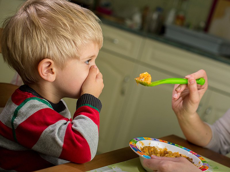 Top 8 cách chăm sóc trẻ biếng ăn tại nhà