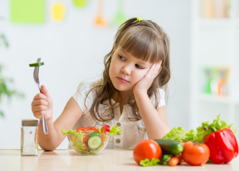 Top 8 cách chăm sóc trẻ biếng ăn tại nhà
