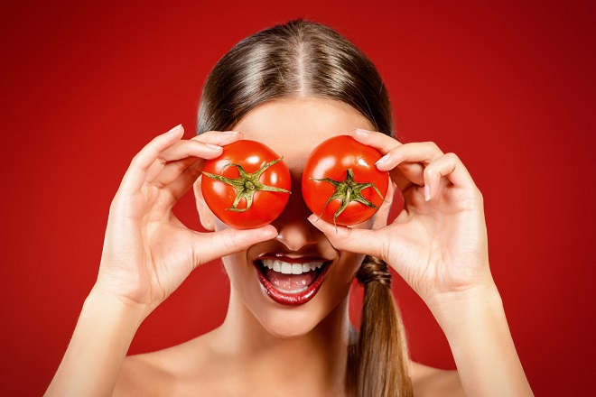 Đắp mặt nạ cà chua mỗi ngày có tốt cho làn da?